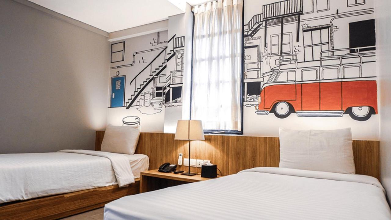 Triple Seven Bed & Breakfast Bandung Exterior photo
