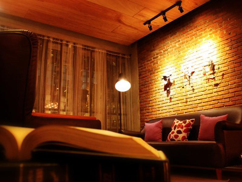 Triple Seven Bed & Breakfast Bandung Exterior photo