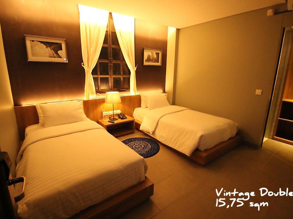 Triple Seven Bed & Breakfast Bandung Exterior photo