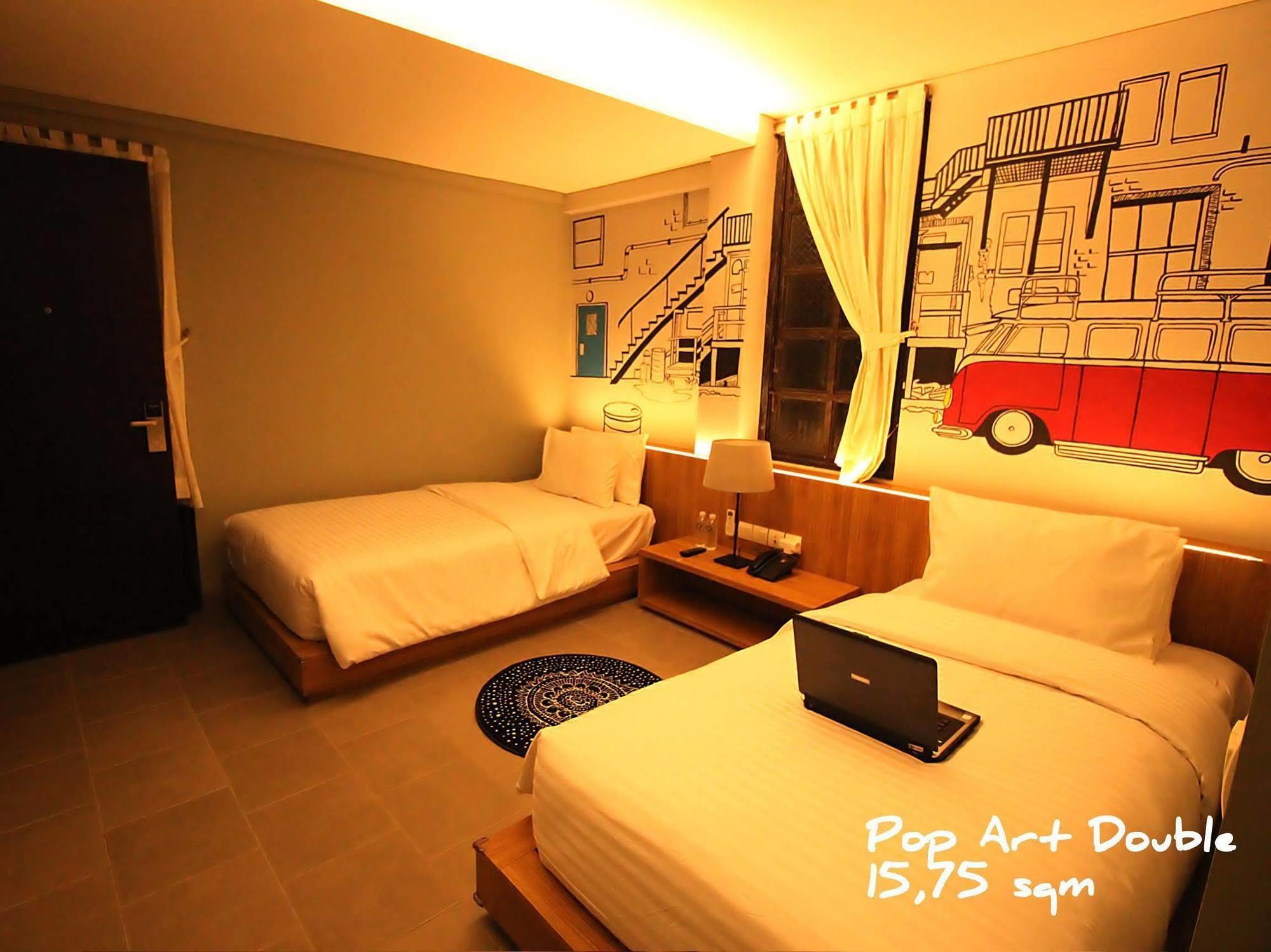 Triple Seven Bed & Breakfast Bandung Exterior photo